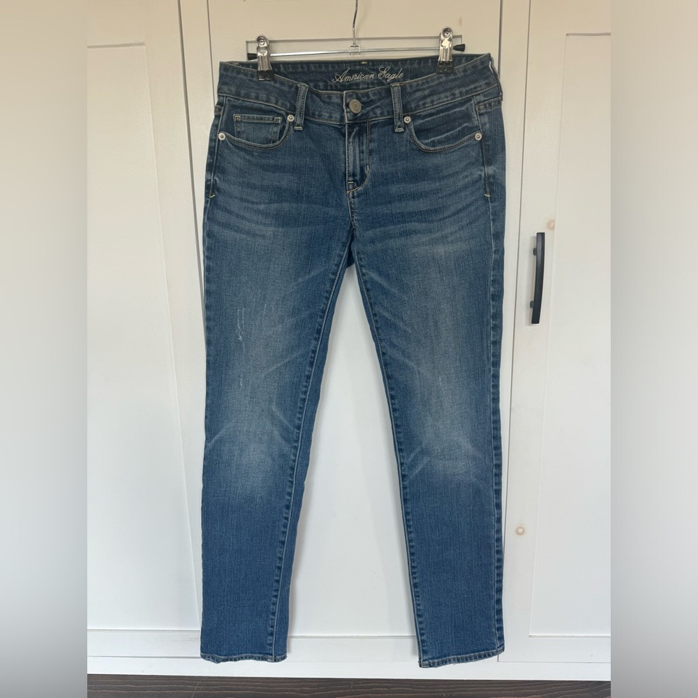 American Eagle Outfitters Skinny Stretch Jeans in Size 2 Short, Mid-Rise
